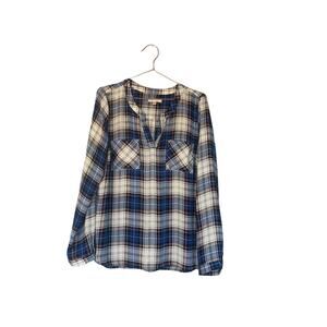 Skies are blue plaid v neck lightweight blouse size large